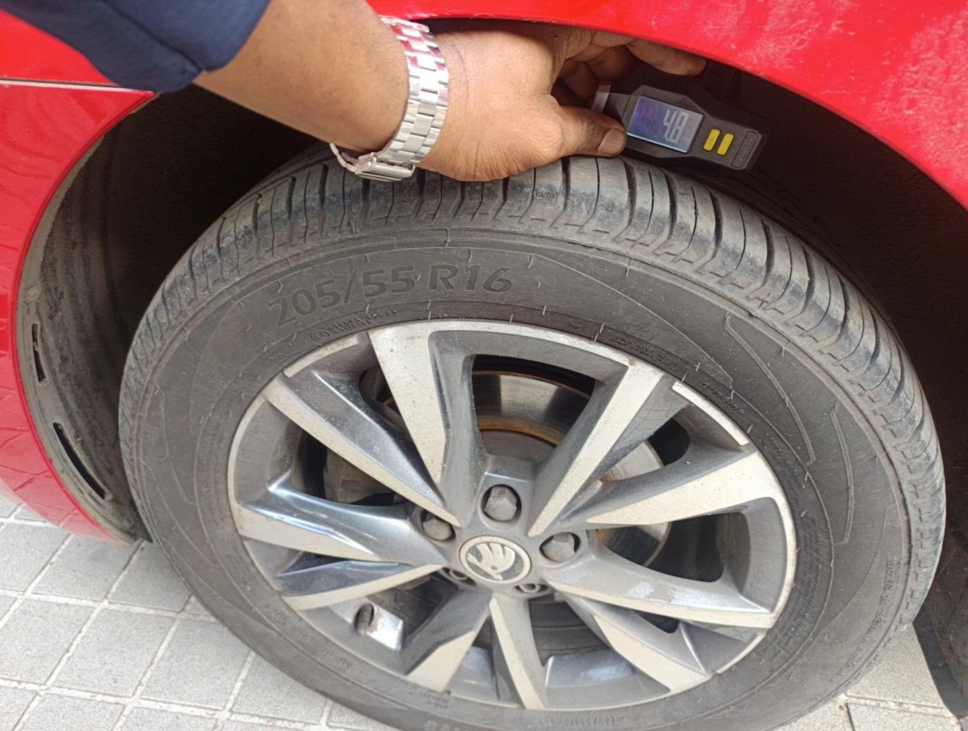 2022 Skoda SLAVIA STYLE 1.0L TSI AT, Petrol, Automatic, 34,632 km, tyre