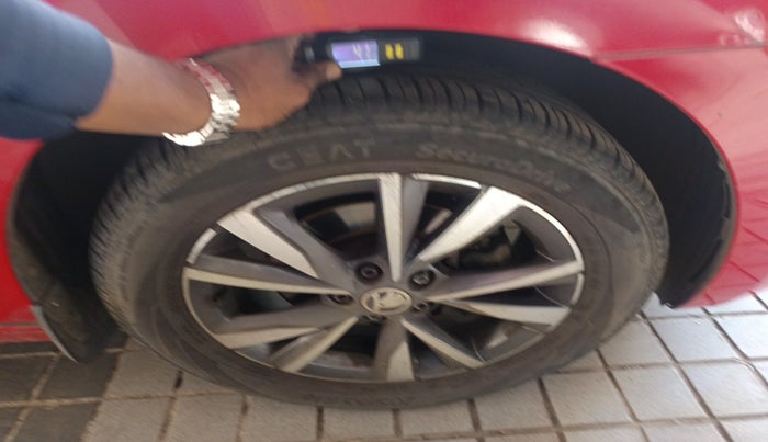 2022 Skoda SLAVIA STYLE 1.0L TSI AT, Petrol, Automatic, 34,632 km, tyre