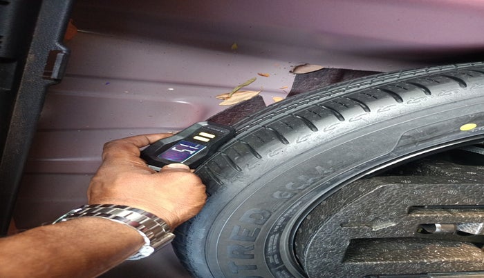 2022 Skoda SLAVIA STYLE 1.0L TSI AT, Petrol, Automatic, 34,632 km, tyre