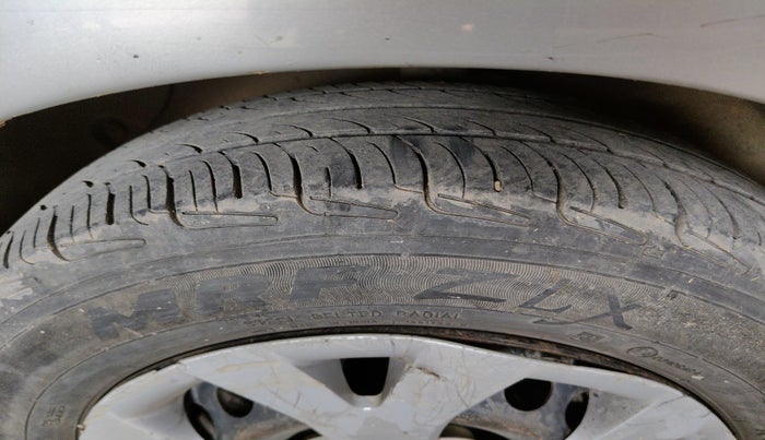 2016 Hyundai Grand i10 SPORTZ 1.1 CRDI, Diesel, Manual, 91,668 km, tyre