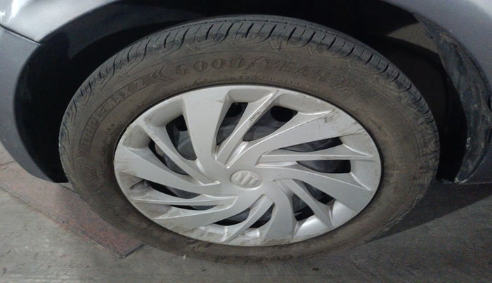 2017 Maruti IGNIS DELTA 1.2 AMT, Petrol, Automatic, 69,350 km, tyre