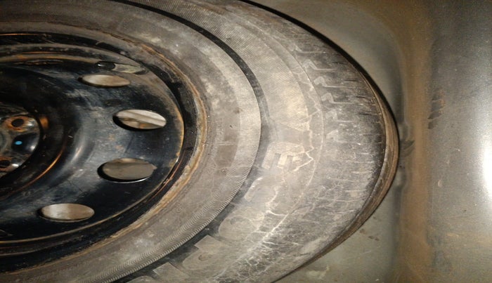 2017 Maruti IGNIS DELTA 1.2 AMT, Petrol, Automatic, 69,350 km, tyre