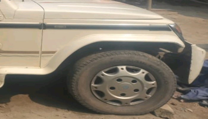 2014 Mahindra Bolero SLX BS-III, Diesel, Manual, 1,13,168 km, tyre