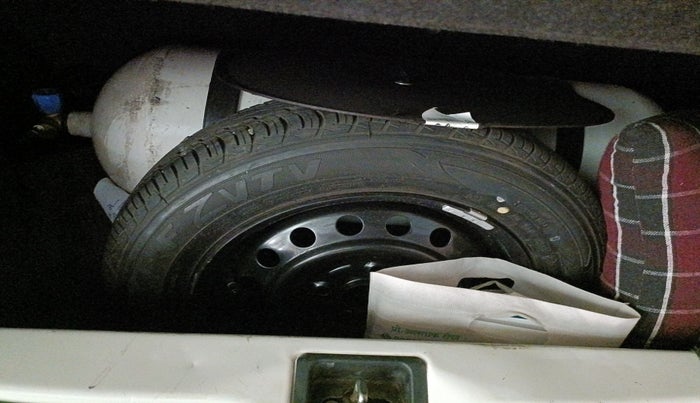 2020 Maruti New Wagon-R VXI 1.2, Petrol, Manual, 48,923 km, tyre