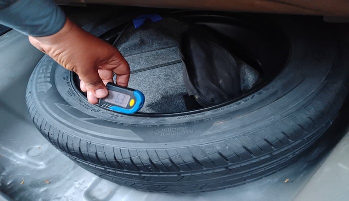 2019 Hyundai Verna 1.6 VTVT SX, Petrol, Manual, 76,966 km, tyre