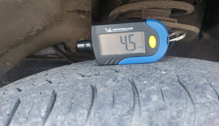 2018 Maruti Dzire VXI AMT, Petrol, Automatic, 18,173 km, tyre