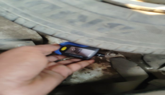 2016 Maruti Wagon R 1.0 LXI CNG, Petrol, Manual, 1,30,871 km, tyre