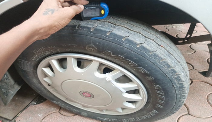 2012 Maruti Eeco 5 STR WITH A/C+HTR CNG, Petrol, Manual, 72,998 km, tyre