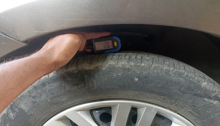 2019 Maruti Swift VXI, Petrol, Manual, 32,395 km, tyre