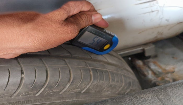 2021 Maruti Baleno ZETA PETROL 1.2, Petrol, Manual, 69,913 km, tyre