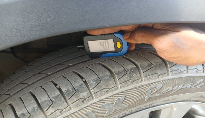 2021 KIA SELTOS HTX 1.5 PETROL, Petrol, Manual, 25,897 km, tyre