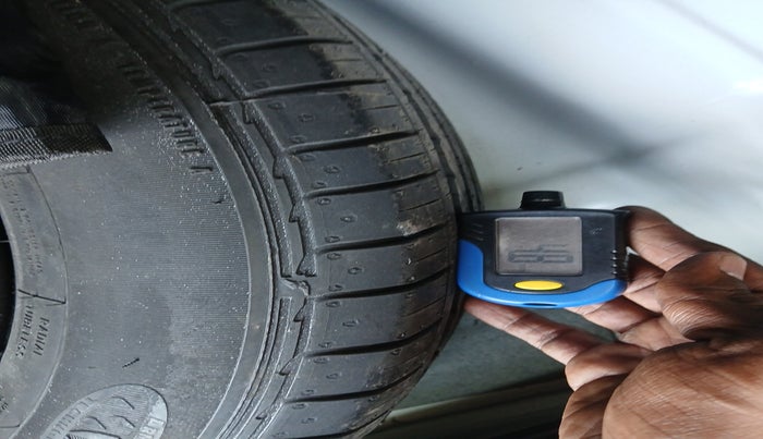 2021 KIA SELTOS HTX 1.5 PETROL, Petrol, Manual, 25,897 km, tyre