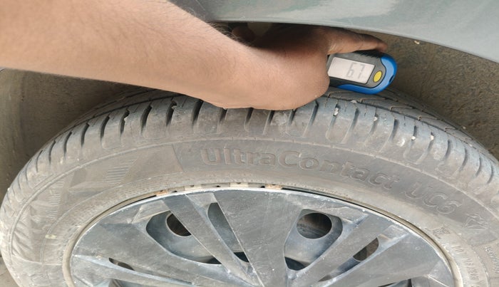 2022 Volkswagen VIRTUS COMFORTLINE TSI 1.0 MT, Petrol, Manual, 43,581 km, tyre