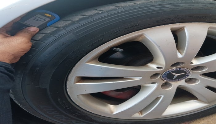 2011 Mercedes Benz C Class 200 CGI AVANTGARDE, Petrol, Automatic, 81,365 km, tyre