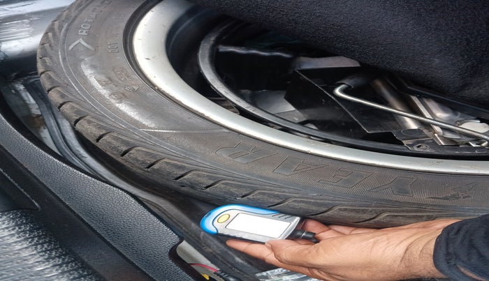 2011 Mercedes Benz C Class 200 CGI AVANTGARDE, Petrol, Automatic, 81,365 km, tyre