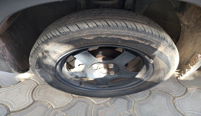 2021 Renault Kiger RXT MT, Petrol, Manual, 13,471 km, tyre