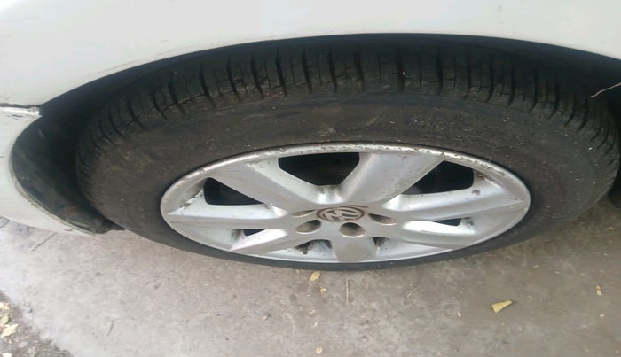 2010 Volkswagen Polo COMFORTLINE 1.2L, Diesel, Manual, 99,185 km, tyre