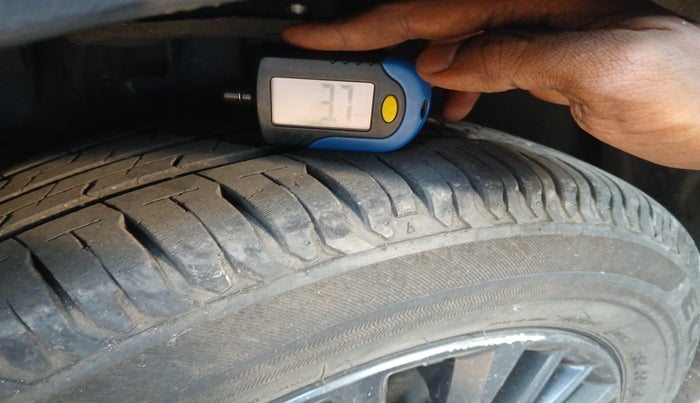 2021 Maruti XL6 ZETA MT, Petrol, Manual, 29,991 km, tyre