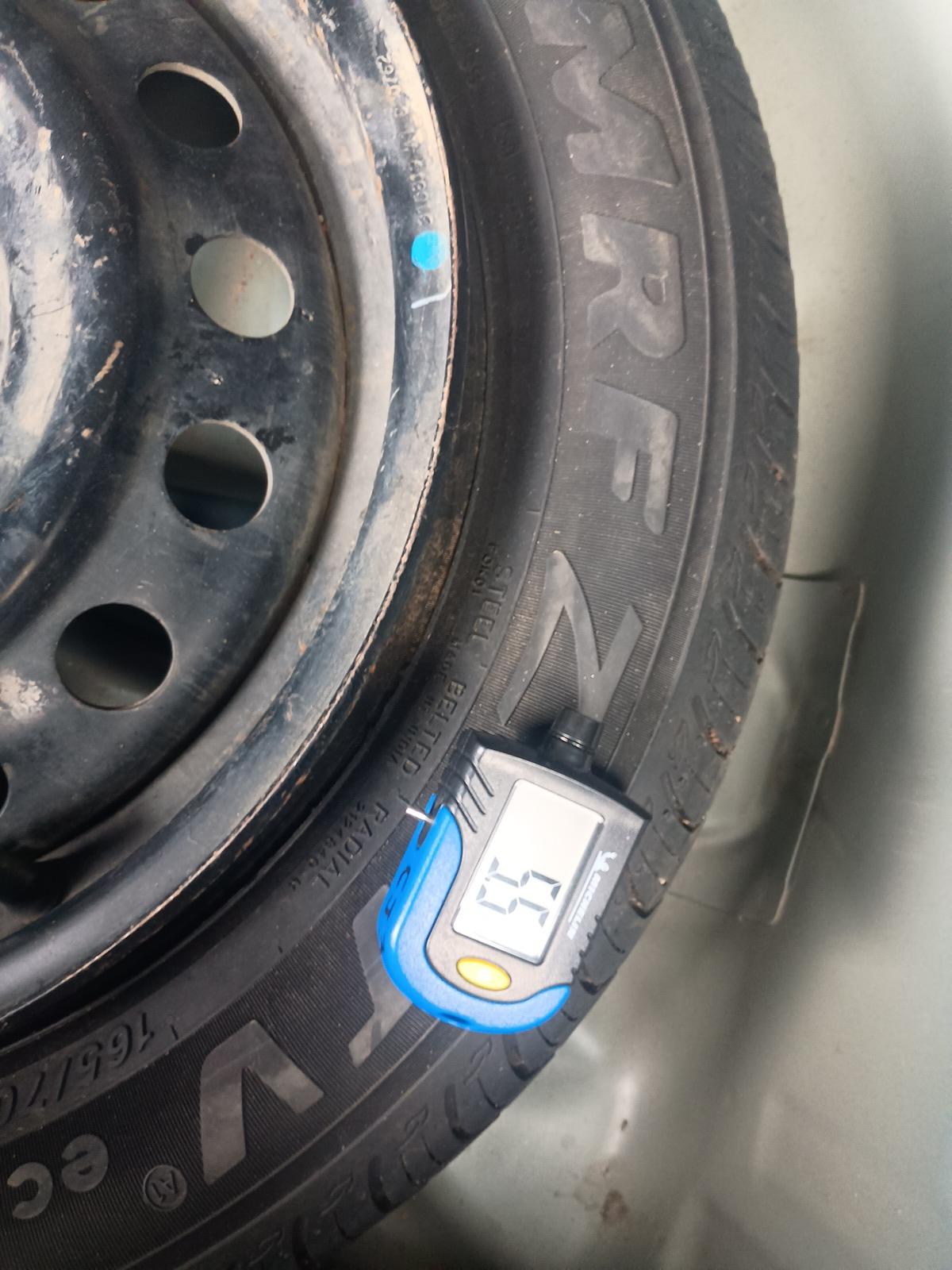 2019 Maruti New Wagon-R ZXI 1.2, Petrol, Manual, 64,216 km, tyre
