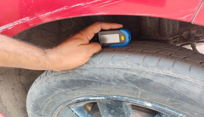 2017 Hyundai Grand i10 SPORTZ (O) 1.2 U2 CRDI, Diesel, Manual, 73,233 km, tyre