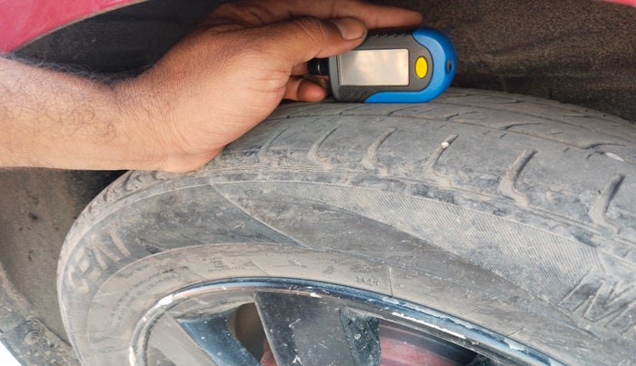 2017 Hyundai Grand i10 SPORTZ (O) 1.2 U2 CRDI, Diesel, Manual, 73,233 km, tyre