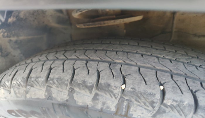 2024 Maruti Grand Vitara SIGMA SMART HYBRID, Petrol, Manual, 31,955 km, tyre