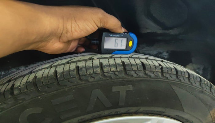 2018 Datsun Redi Go S 1.0 AMT, Petrol, Automatic, 32,916 km, tyre