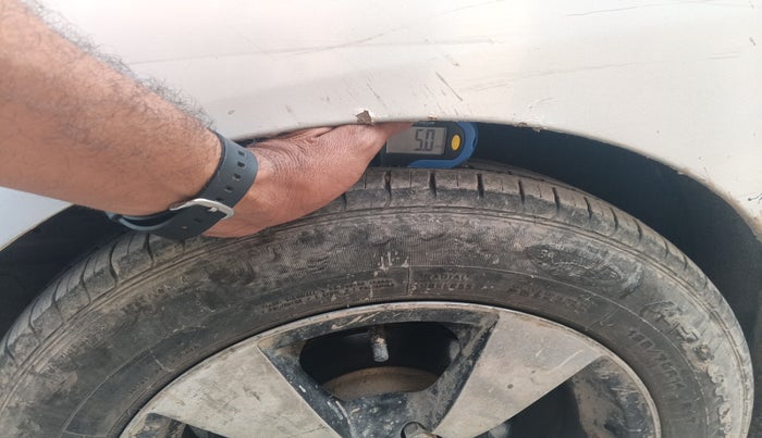 2011 Hyundai Santro Xing GL, Petrol, Manual, 72,279 km, tyre