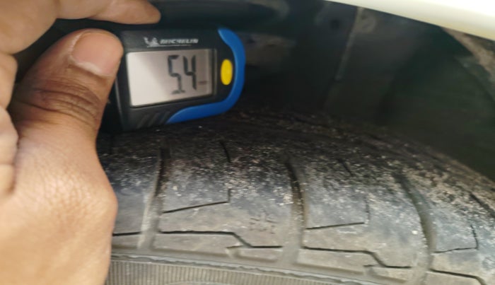 2013 Hyundai Verna FLUIDIC 1.6 CRDI SX AT, Diesel, Automatic, 1,34,722 km, tyre