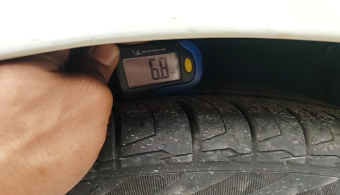 2013 Hyundai Verna FLUIDIC 1.6 CRDI SX AT, Diesel, Automatic, 1,34,722 km, tyre