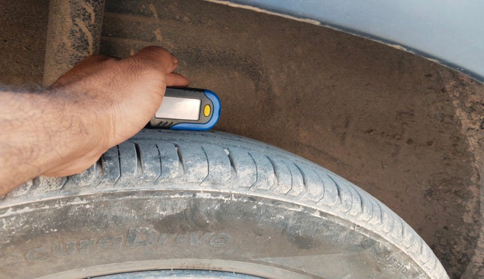 2024 CITROEN C3 FEEL 1.2, Petrol, Manual, 11,010 km, tyre