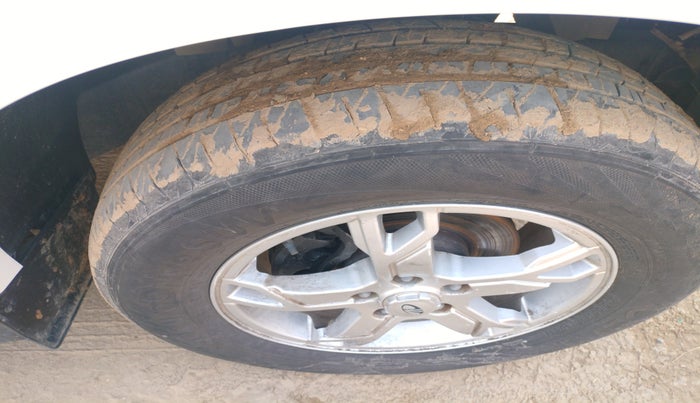 2017 Mahindra Scorpio S10, Diesel, Manual, 98,062 km, tyre
