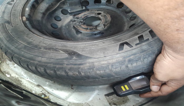 2020 Renault Kwid RXL, Petrol, Manual, 62,122 km, tyre