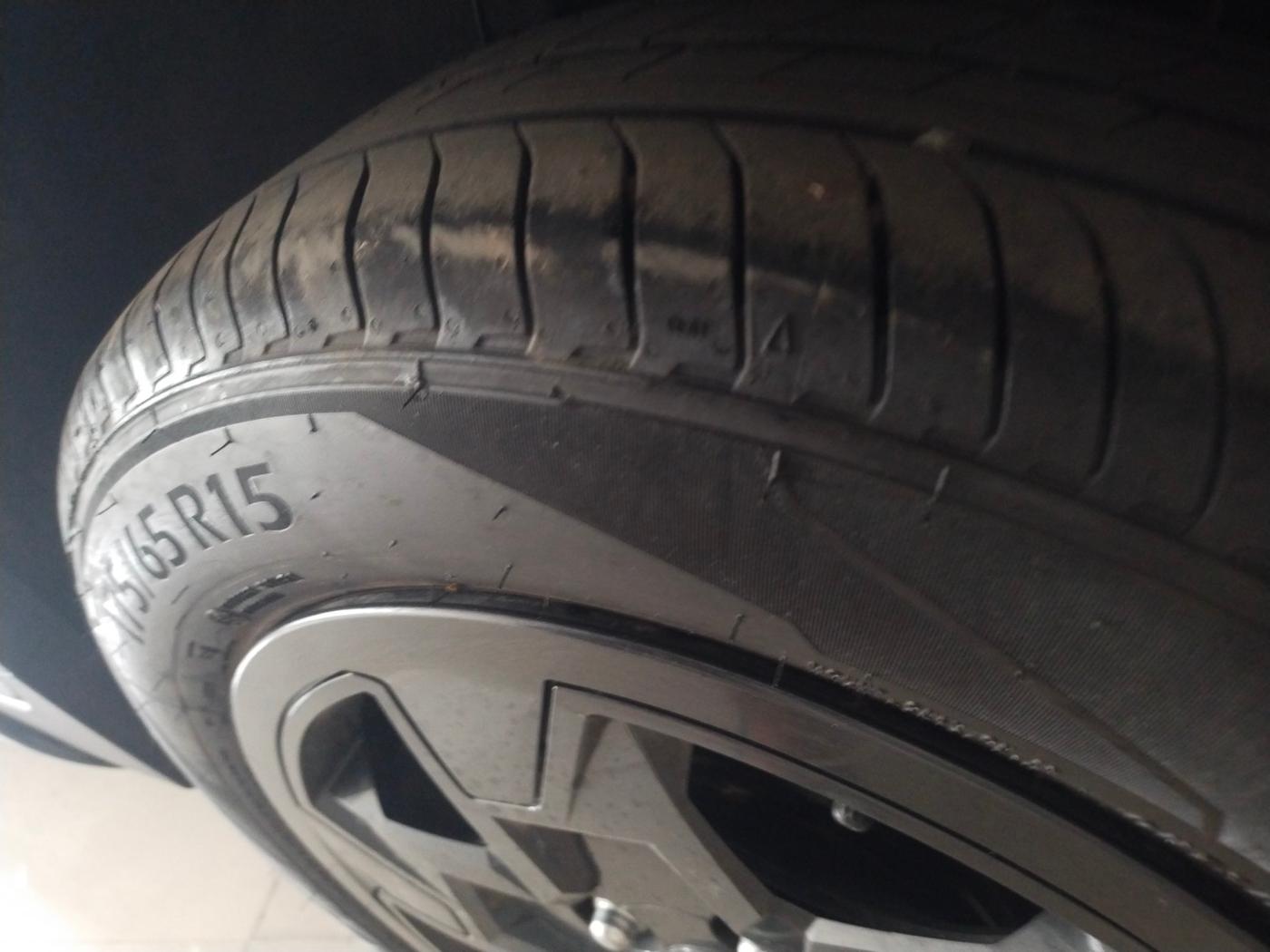 2025 Hyundai EXTER SX 1.2 MT Knight Edition Hy-CNG Duo, Petrol, Manual, 1,850 km, tyre