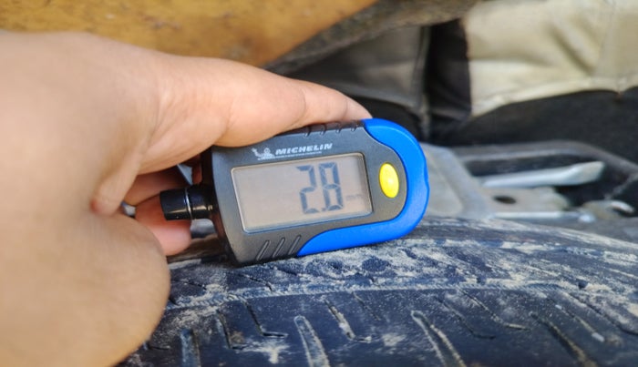 2014 Maruti Wagon R 1.0 LXI, Petrol, Manual, 1,09,133 km, tyre