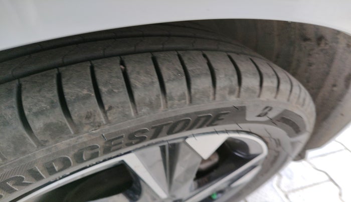 2020 Hyundai Verna SX (O) 1.5 CRDI, Diesel, Manual, 1,62,835 km, tyre