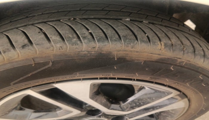 2025 Tata Tiago XZ PLUS PETROL, Petrol, Manual, 8,237 km, tyre