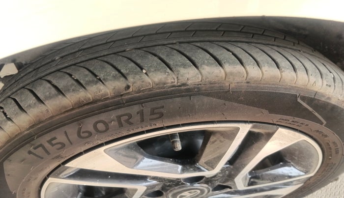 2025 Tata Tiago XZ PLUS PETROL, Petrol, Manual, 8,237 km, tyre