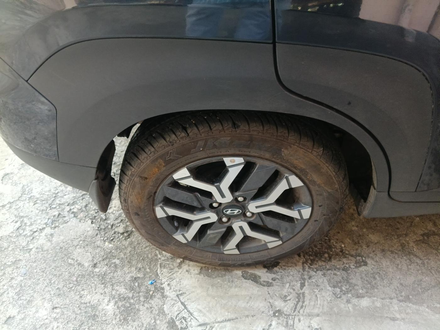2024 Hyundai EXTER SX(O) CONNECT 1.2 AMT, Petrol, Automatic, 11,179 km, tyre