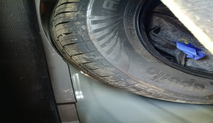 2024 Hyundai EXTER SX(O) CONNECT 1.2 AMT, Petrol, Automatic, 11,179 km, tyre