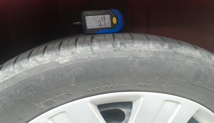 2011 Ford Figo ZXI 1.4 DIESEL, Diesel, Manual, 85,784 km, tyre