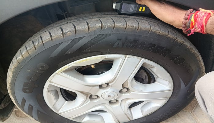 2022 Renault TRIBER RXT, Petrol, Manual, 72,980 km, tyre