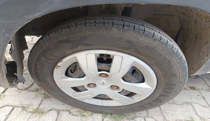 2018 Renault Kwid RXT 0.8 (O), Petrol, Manual, 86,862 km, tyre