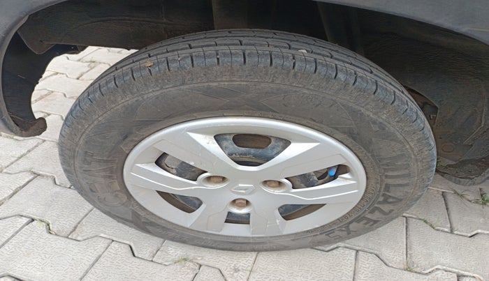 2018 Renault Kwid RXT 0.8 (O), Petrol, Manual, 86,862 km, tyre