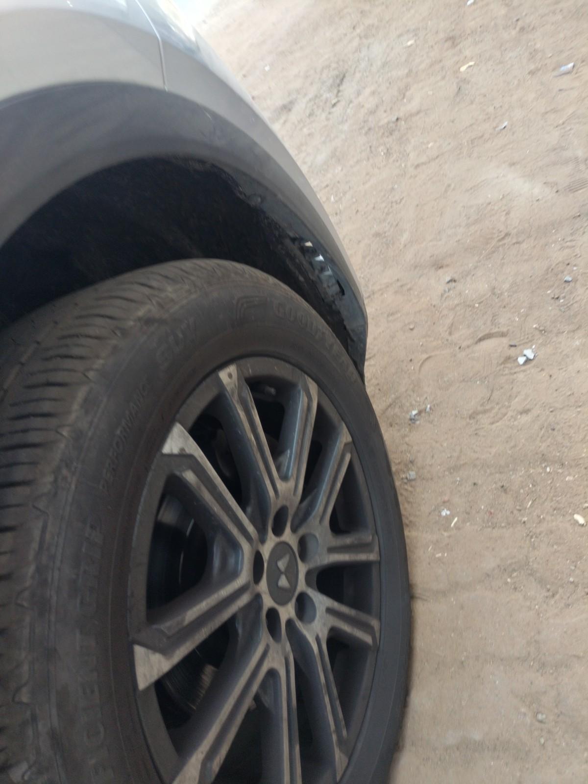 2021 Mahindra XUV700 AX 7 LUXURY P AT 7 STR, Petrol, Automatic, 93,305 km, tyre