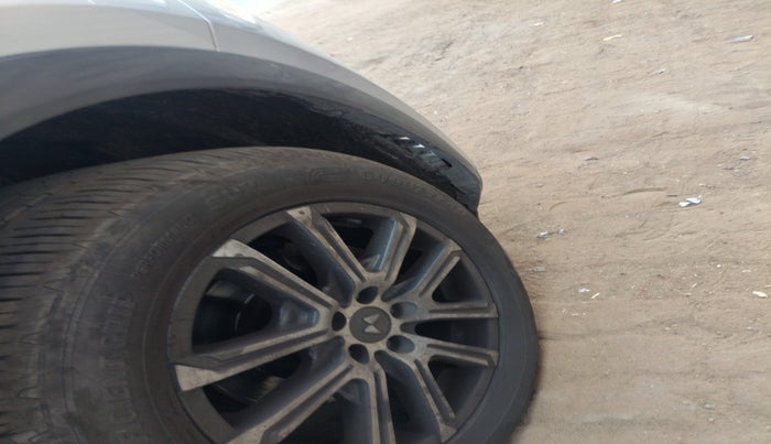 2021 Mahindra XUV700 AX 7 LUXURY P AT 7 STR, Petrol, Automatic, 93,305 km, tyre