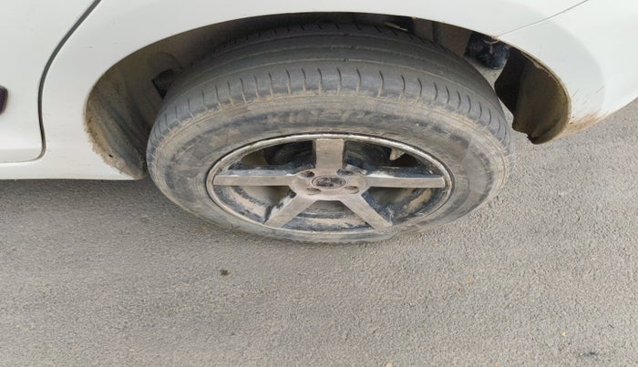 2015 Maruti Swift VDI ABS, Diesel, Manual, 1,01,162 km, tyre