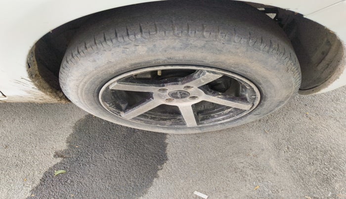 2015 Maruti Swift VDI ABS, Diesel, Manual, 1,01,162 km, tyre