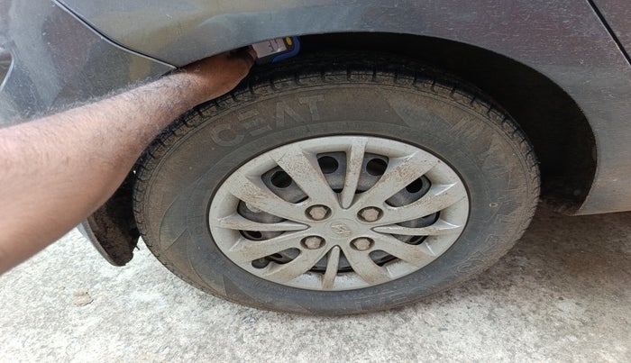 2013 Hyundai i10 MAGNA 1.1, Petrol, Manual, 92,996 km, tyre