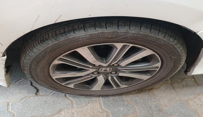 2018 Honda City 1.5L I-VTEC SV, Petrol, Manual, 1,07,055 km, tyre